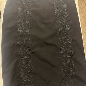 Elegant Black Embroidered Skirt by Banana Republic size 10 wool